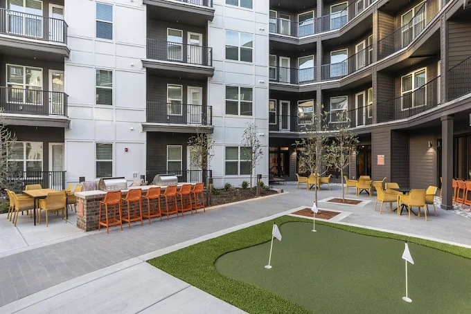 Broadstone Berry Hill apartment building in Berry Hill, Nashville